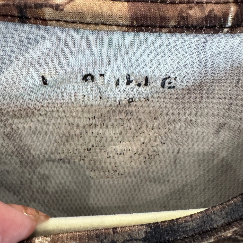 Realtree AP Camo Long Sleeve Performance Shirt Mens XL Camouflage Hunting Tee - Picture 2 of 9